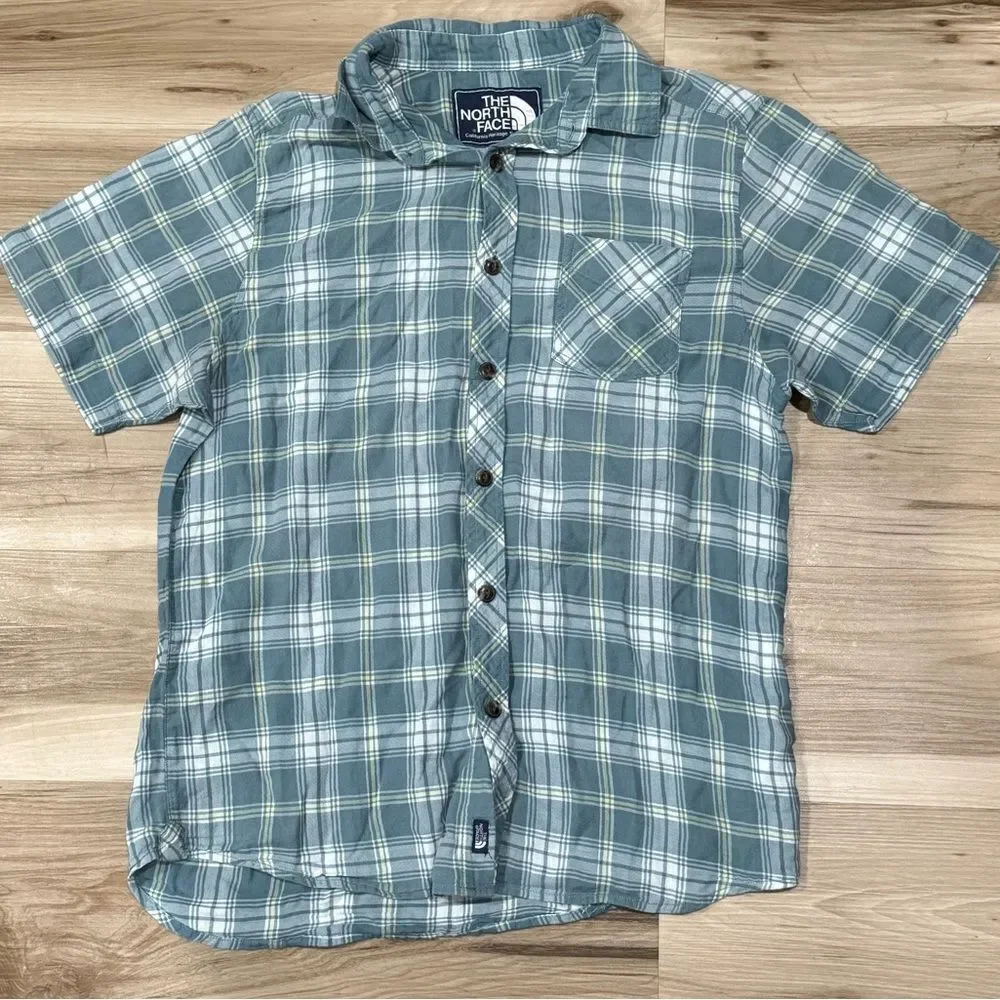 The North Face Plaid Button Down Shirt Men’s Medium